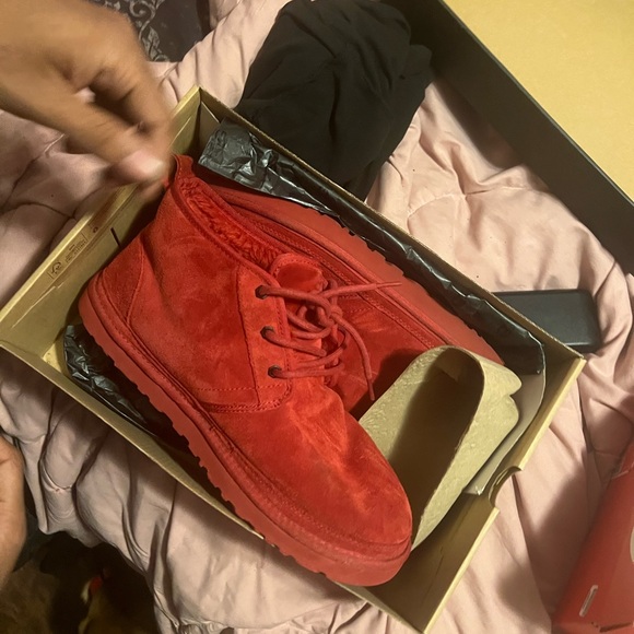 Red men ugg boots - Picture 4 of 6